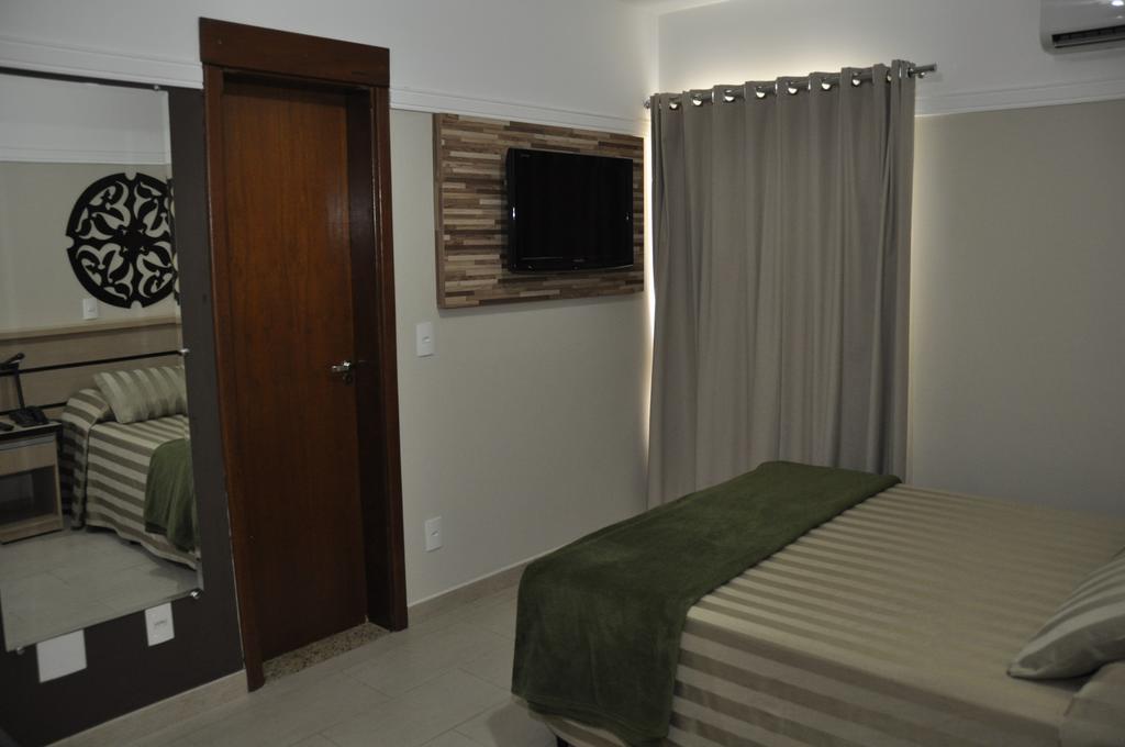 Hotel De Ville Catalão Екстериор снимка